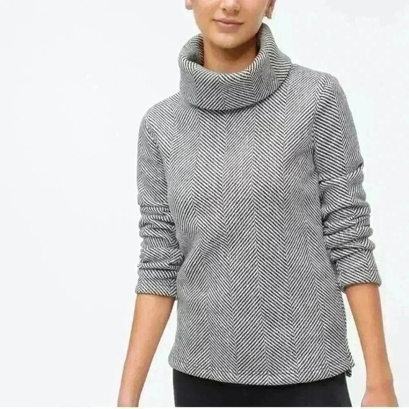 J Crew Funnelneck Black Herringbone Print Fleece Lined Comfy Pullover Sweater - Picture 1 of 14